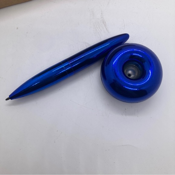 TBS Superstation Magnetic Floating Pen Promotional Item Blue Metal - Picture 4 of 7